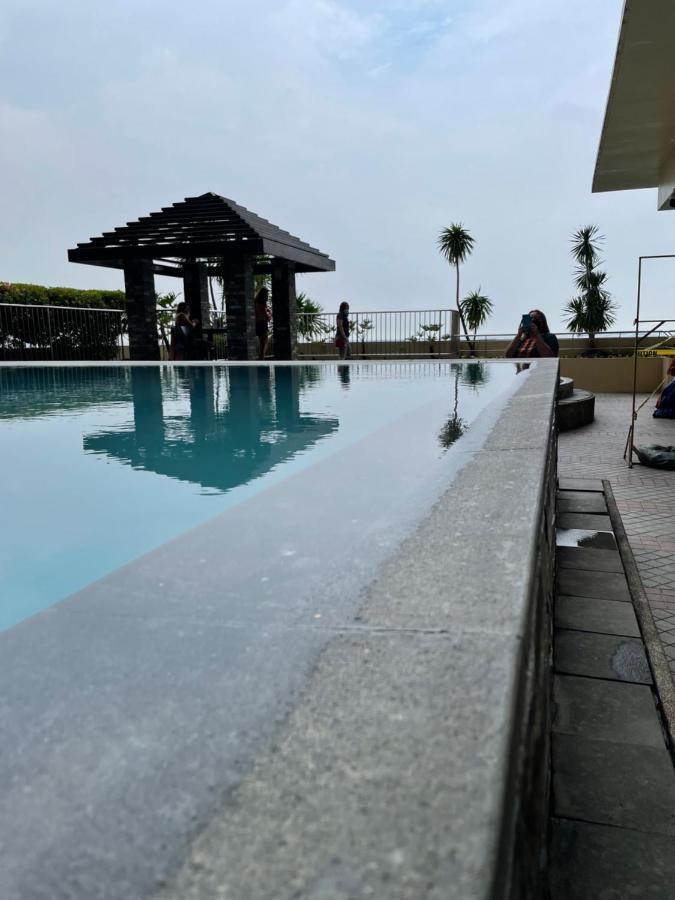 Grand Riviera Suites Comfy Condo Near Us Embassy Manila Bay Roxas Blvd Ermita Манила Екстериор снимка
